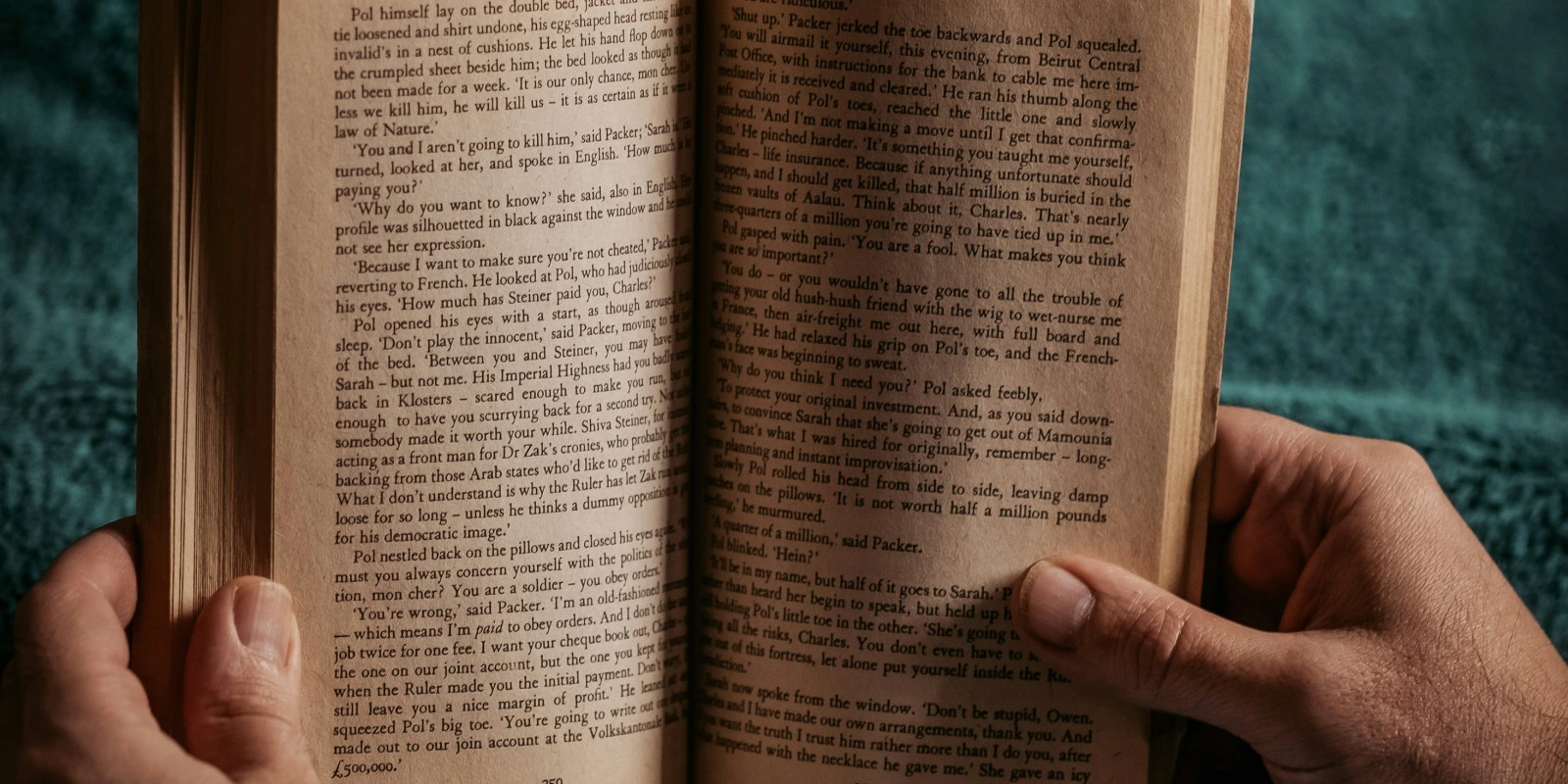 Cristallographie et Physique des Solides : Concepts et Applications