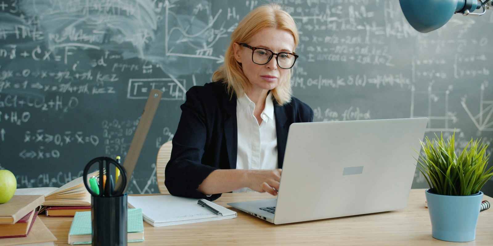 Physique Expérimentale : Outils et Techniques de Laboratoire