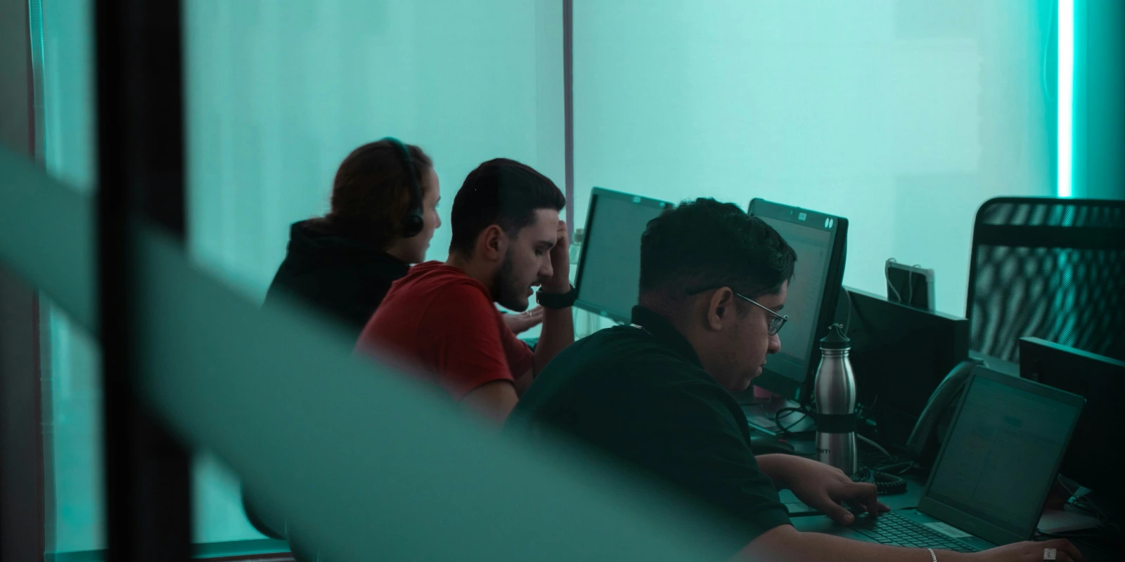 Physique Quantique : Introduction aux Particules et au Monde Microscopique